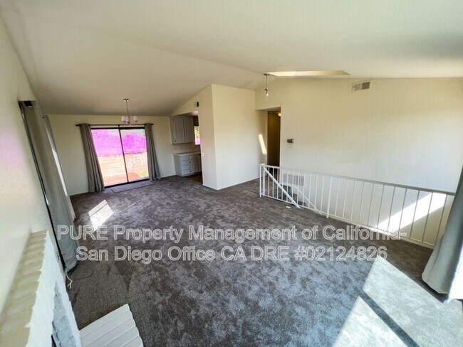 Foto del edificio - 2148 Skyview Glen