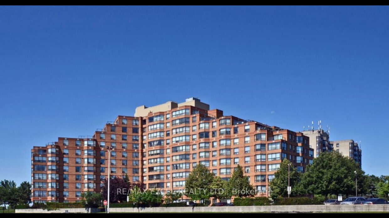 Primary Photo - 6 Humberline Dr