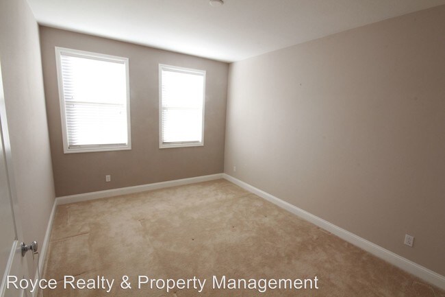 Building Photo - 2 br, 2.5 bath House - 5030 Juneberry Ct