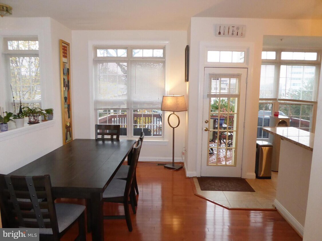 Primary Photo - 214 Halpine Walk Ct