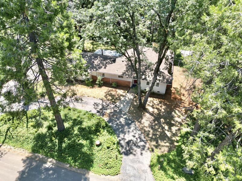 Primary Photo - 13483 Evergreen Dr