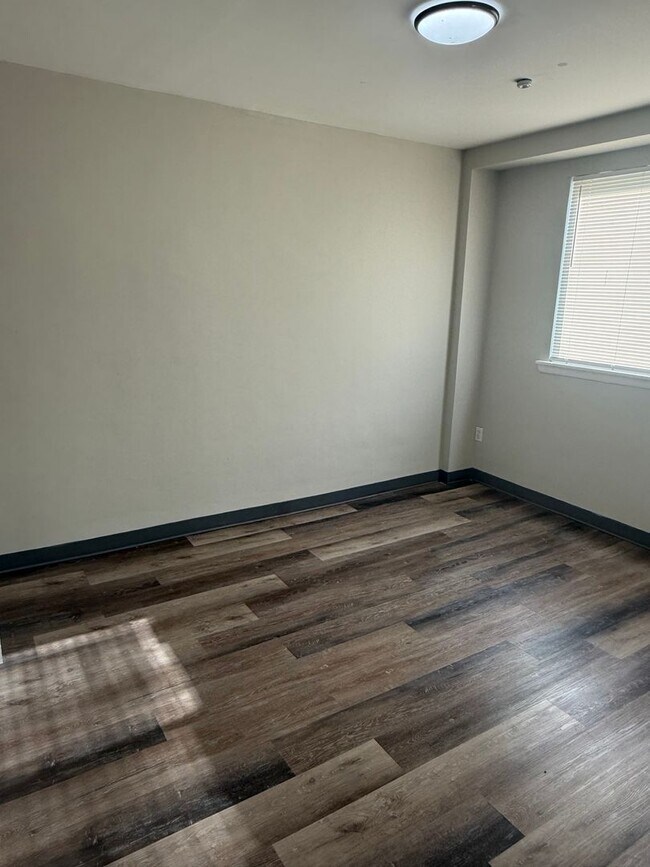 Foto del edificio - Mayflower Apartments