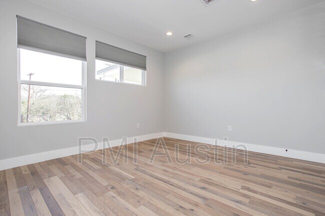 Building Photo - 6716 Mira Loma Ln
