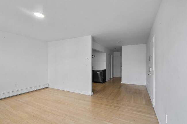 Foto del edificio - 4013 Hudson Ave