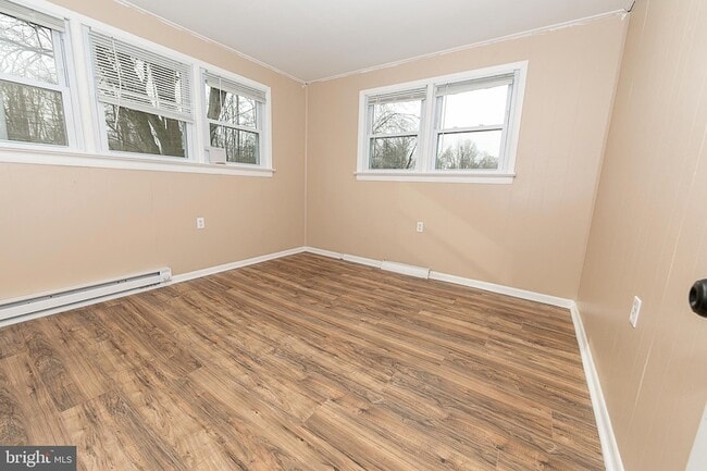 Building Photo - 90 Tufts Rd