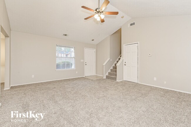 Building Photo - 6106 Leverett Dr