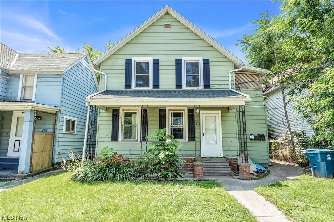 448 Delaware Ave Unit 3, Lorain, OH 44052 Room for Rent in Lorain, OH