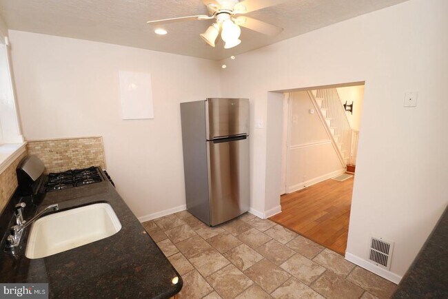 Foto del edificio - 1422 S Orianna St