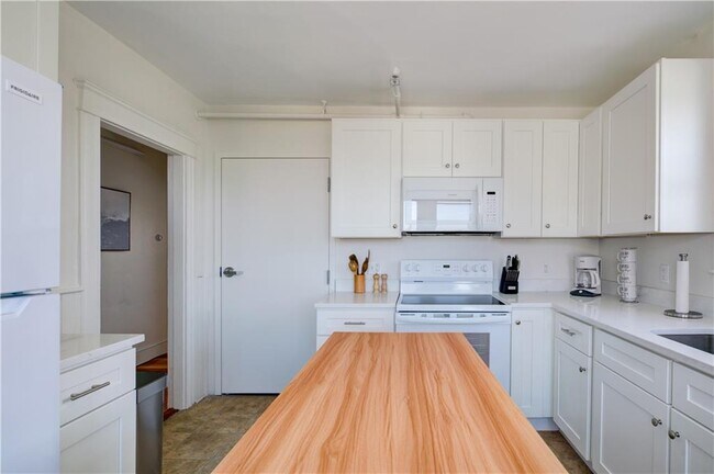 Foto del edificio - 527 Thames St