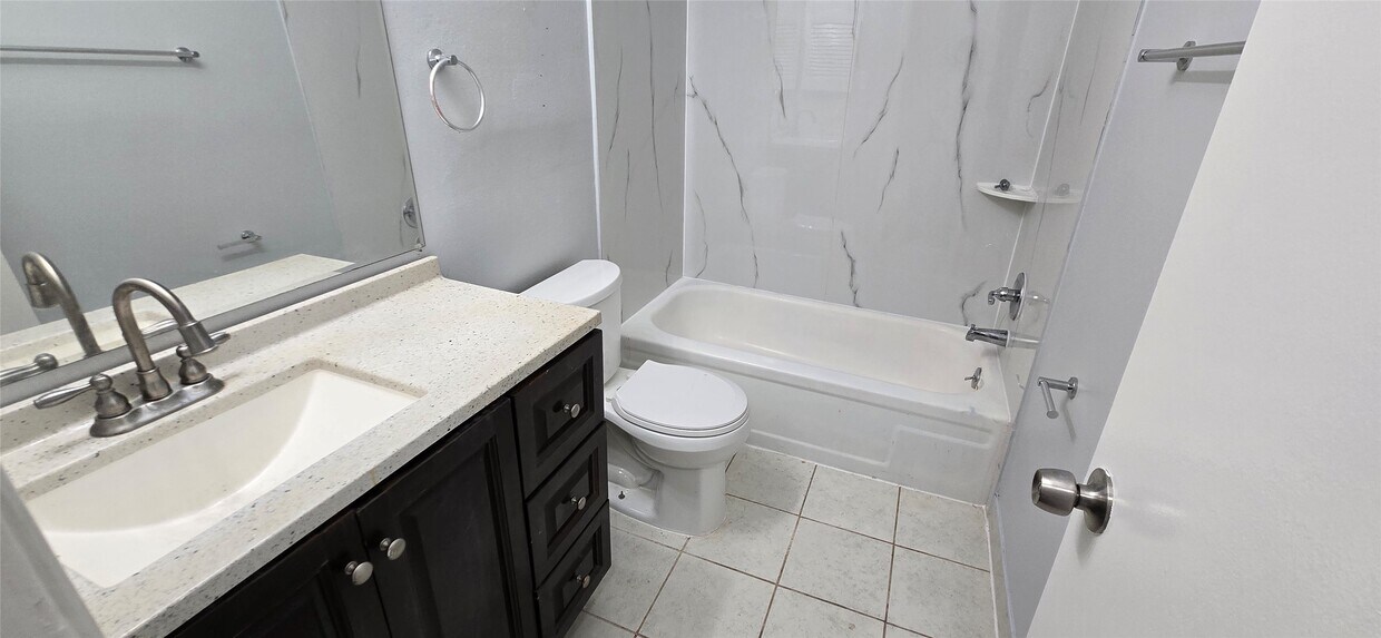Foto del edificio - 6311 Dawnridge Dr