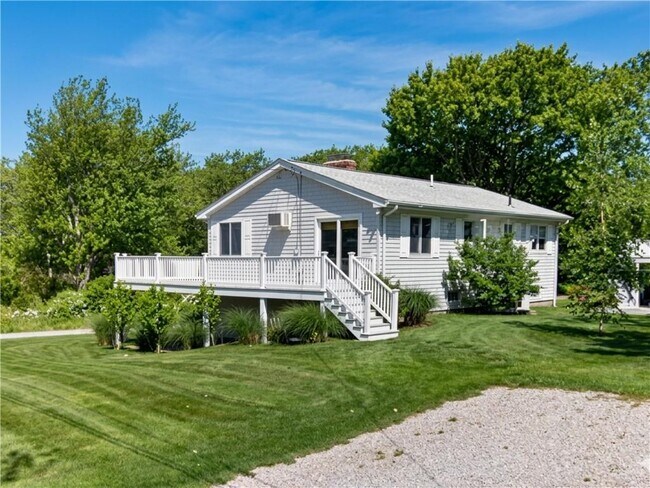 Foto del edificio - 10 Burbank Ave