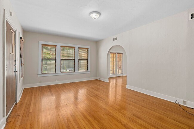 Foto del edificio - 526 Pershing Ave