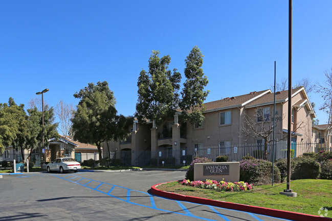 Building Photo - Jamacha Glen