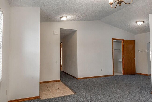 Foto del edificio - 155 Bluefield Ave