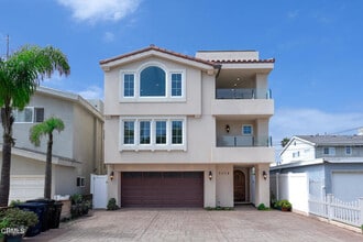 Building Photo - 2129 Piru Ave