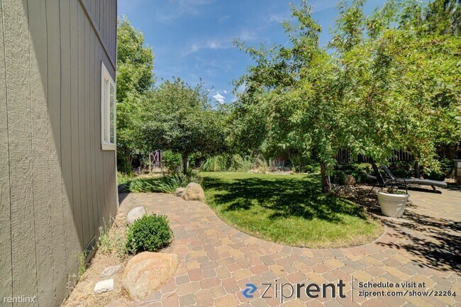Foto del edificio - 5 br, 3 bath House - 20 Tanea Ct, Reno, NV...