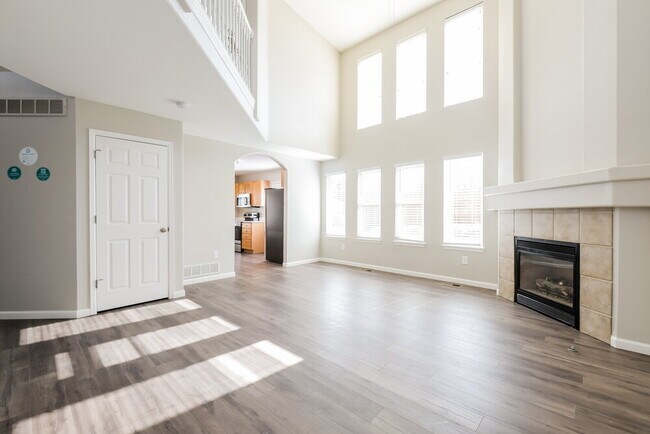 Foto del edificio - 19452 E Hamilton Pl