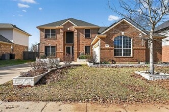 Building Photo - 205 Lake Village Dr