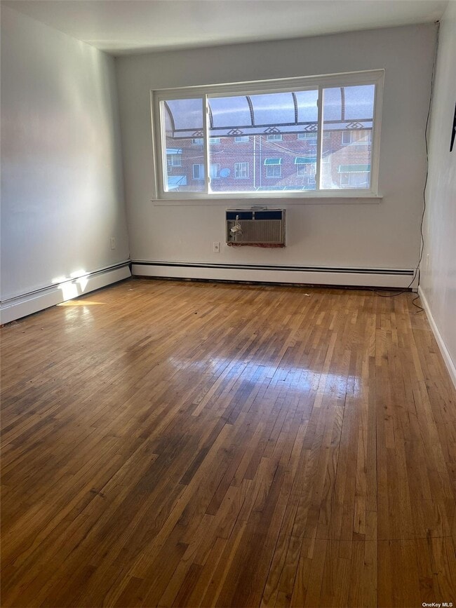 Building Photo - 3347 Wickham Ave