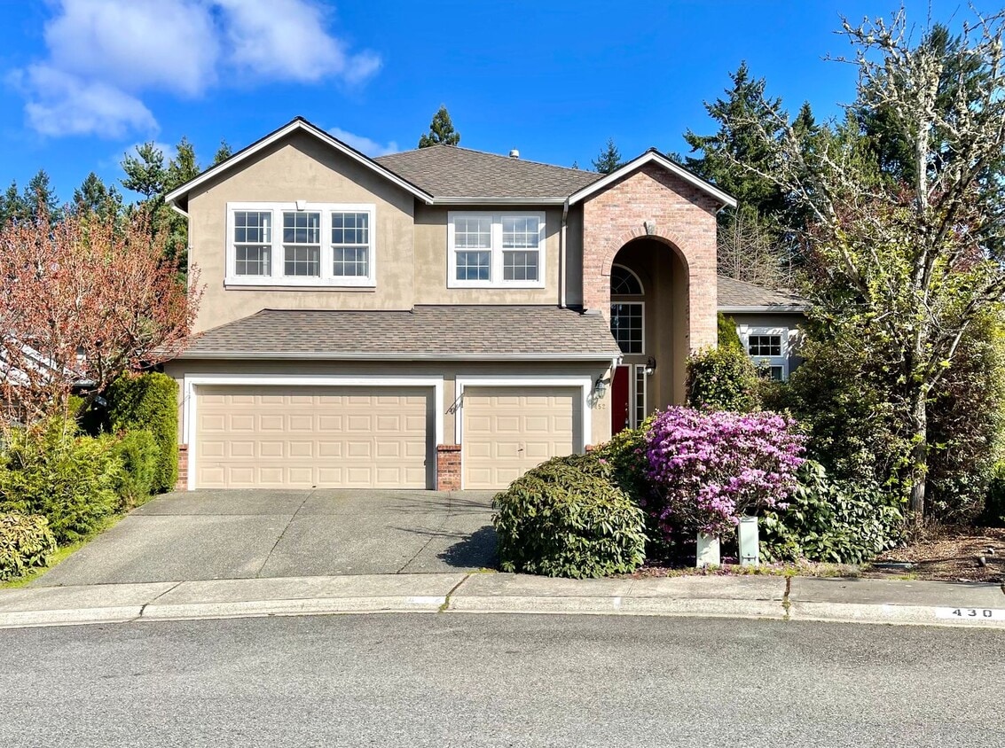Primary Photo - Great Home For Rent
