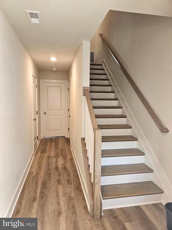 Foto principal - 1870 Amherst St