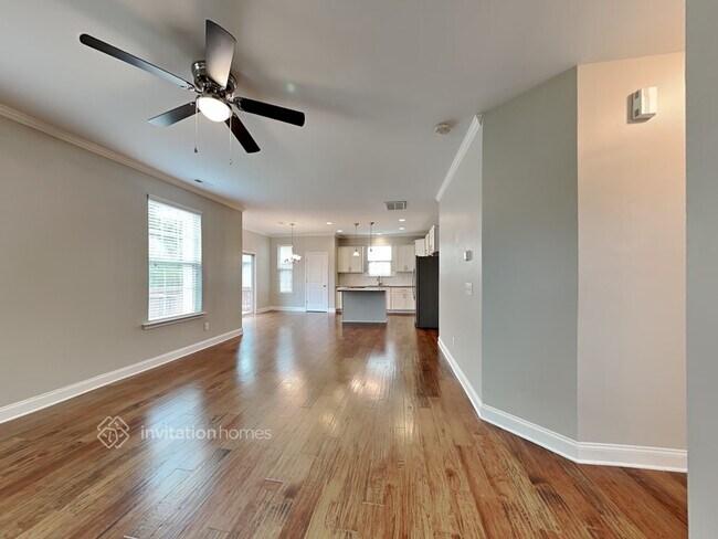 Building Photo - 138 Davelyn Ct