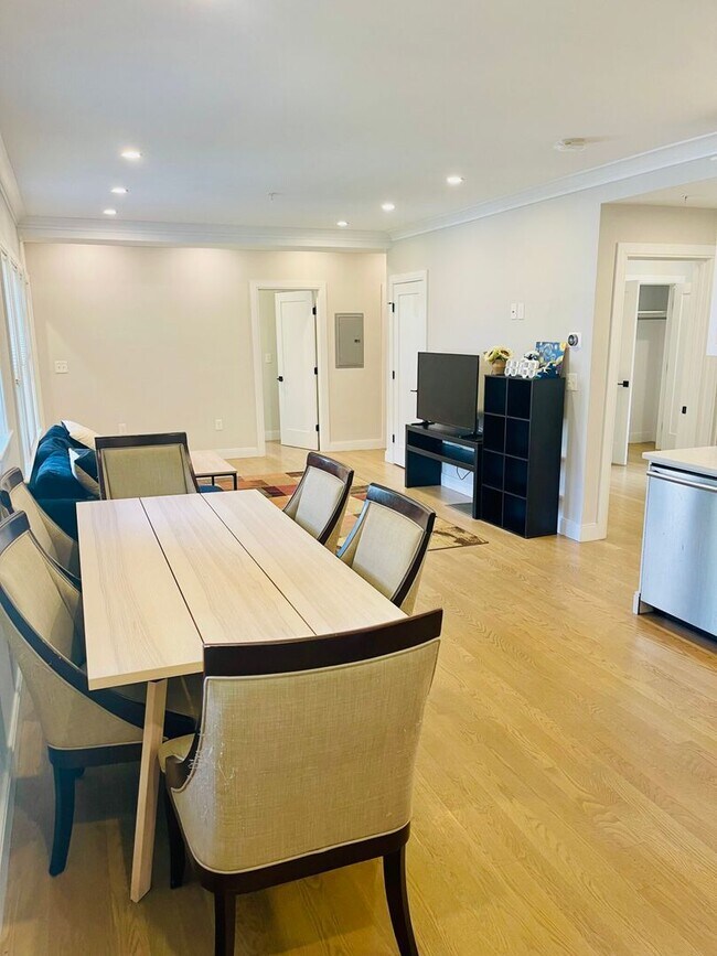 Foto del edificio - 4 Bedroom