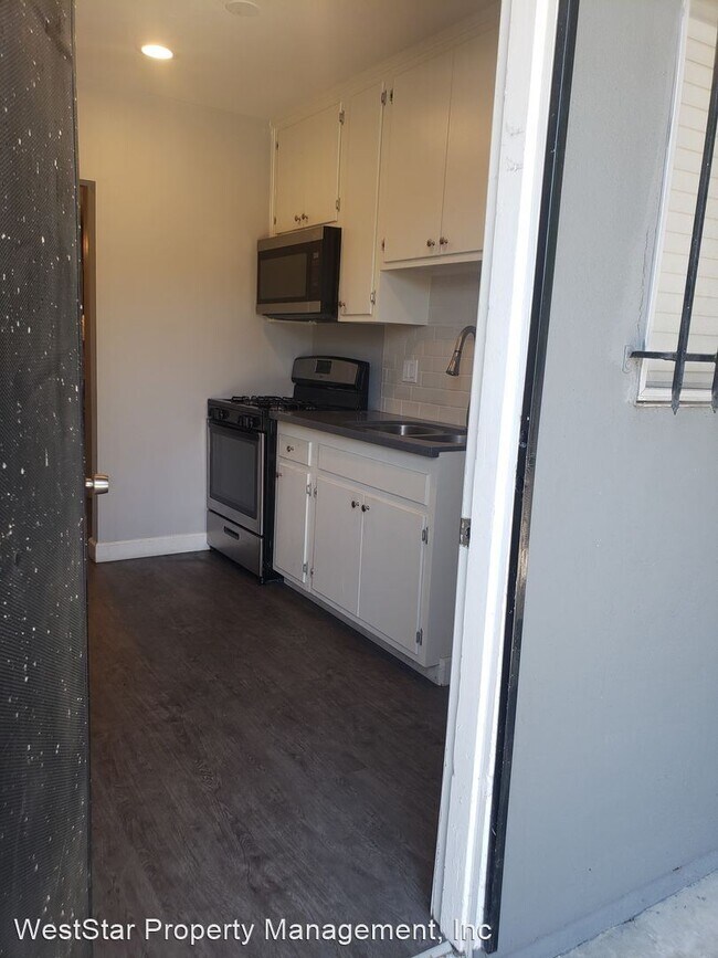 Foto del edificio - 3373 Broadway Ave