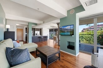 Building Photo - 7131 E Rancho Vista Dr