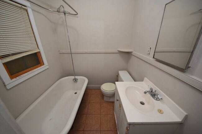 Foto del edificio - 1 bed, 1 bath near Cooper Young