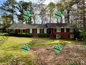 Building Photo - 1534 Collier Dr SE