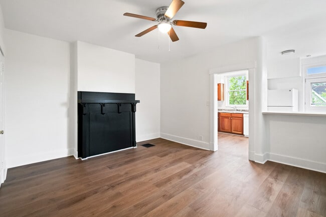 Building Photo - 416 Winton St
