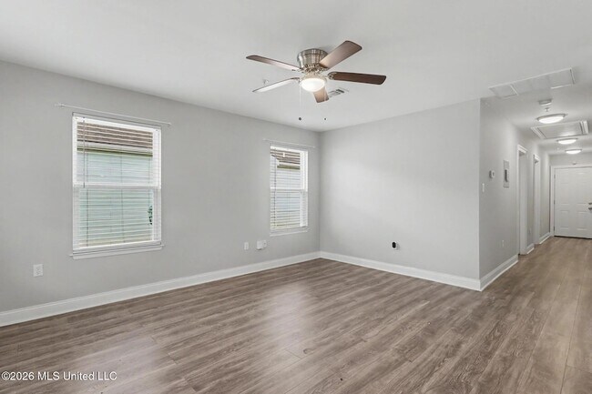 Foto del edificio - 12056 Turnberry Ln