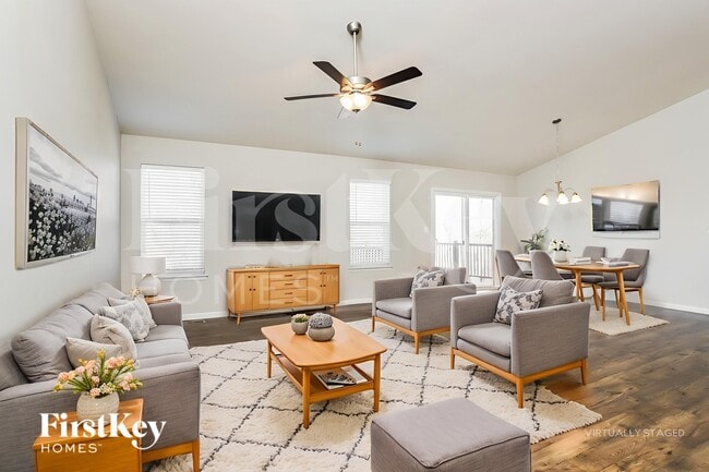 Building Photo - 1701 Ridgeway Trl