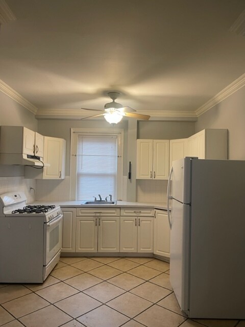 Foto del edificio - 230 Hillside Pl