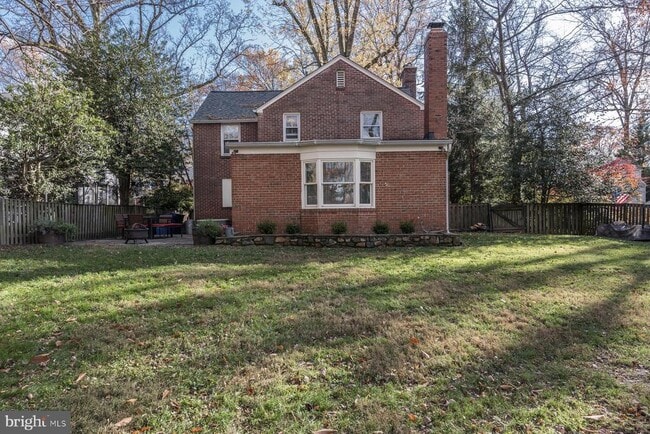 Building Photo - 6007 Welborn Dr