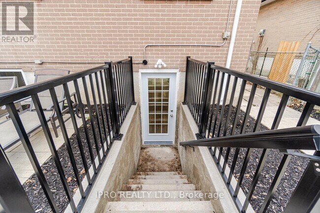 Building Photo - 3583 Ellengale Dr