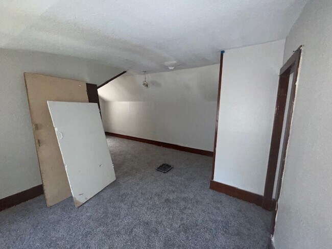 Foto del edificio - 1208 W 15th St