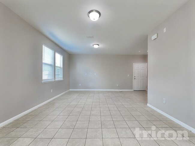 Building Photo - 5343 Marsh Ln