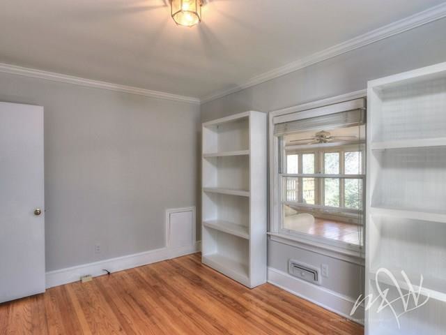 Building Photo - 26 Swan Lake Dr