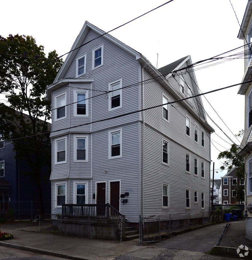 Building Photo - 20 Bernon St