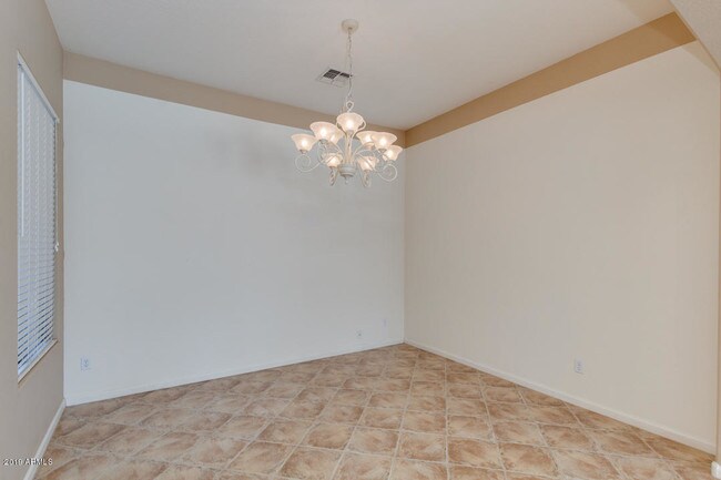 Foto del edificio - 3279 E Bridgeport Pkwy