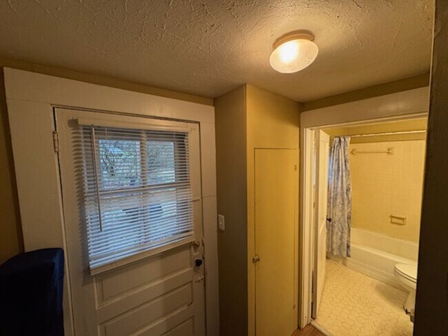 Foto del edificio - 1095 Macon Hwy