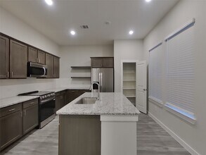 Building Photo - 22710 Terrazzo Dr