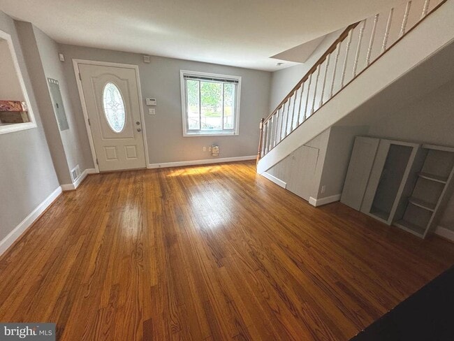 Foto del edificio - 10710 Maple St