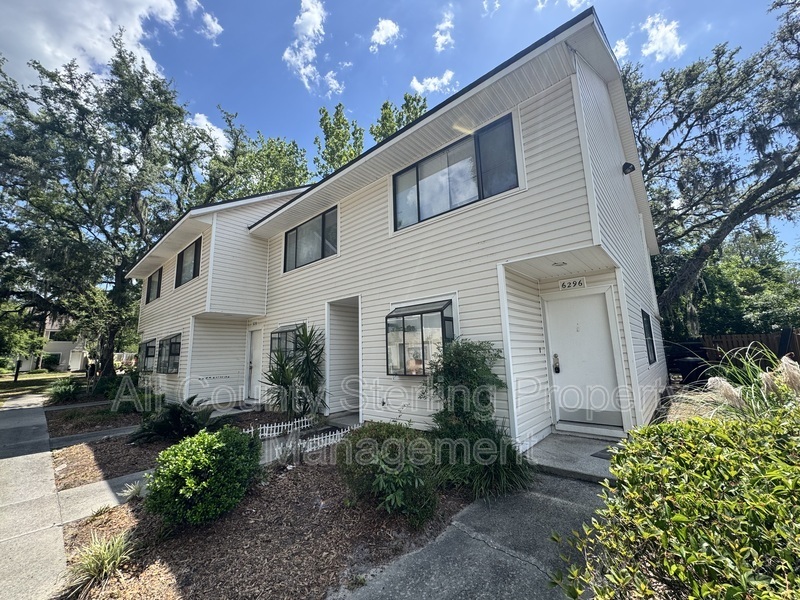 Primary Photo - 6292 SW 8th Pl