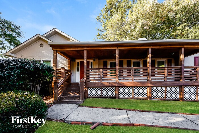 Primary Photo - 112 Radford Cir SW