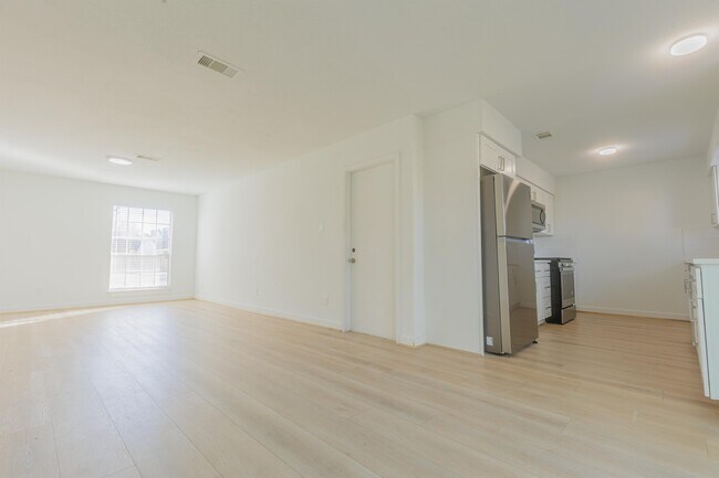 Building Photo - 1106 Twin Falls Rd