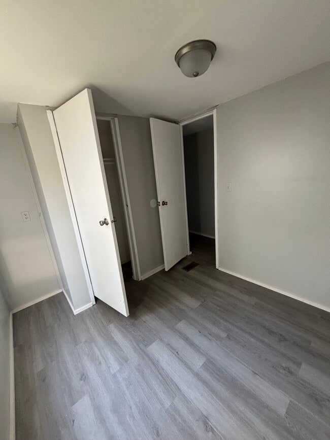 Building Photo - 40 Mcilwain Rd