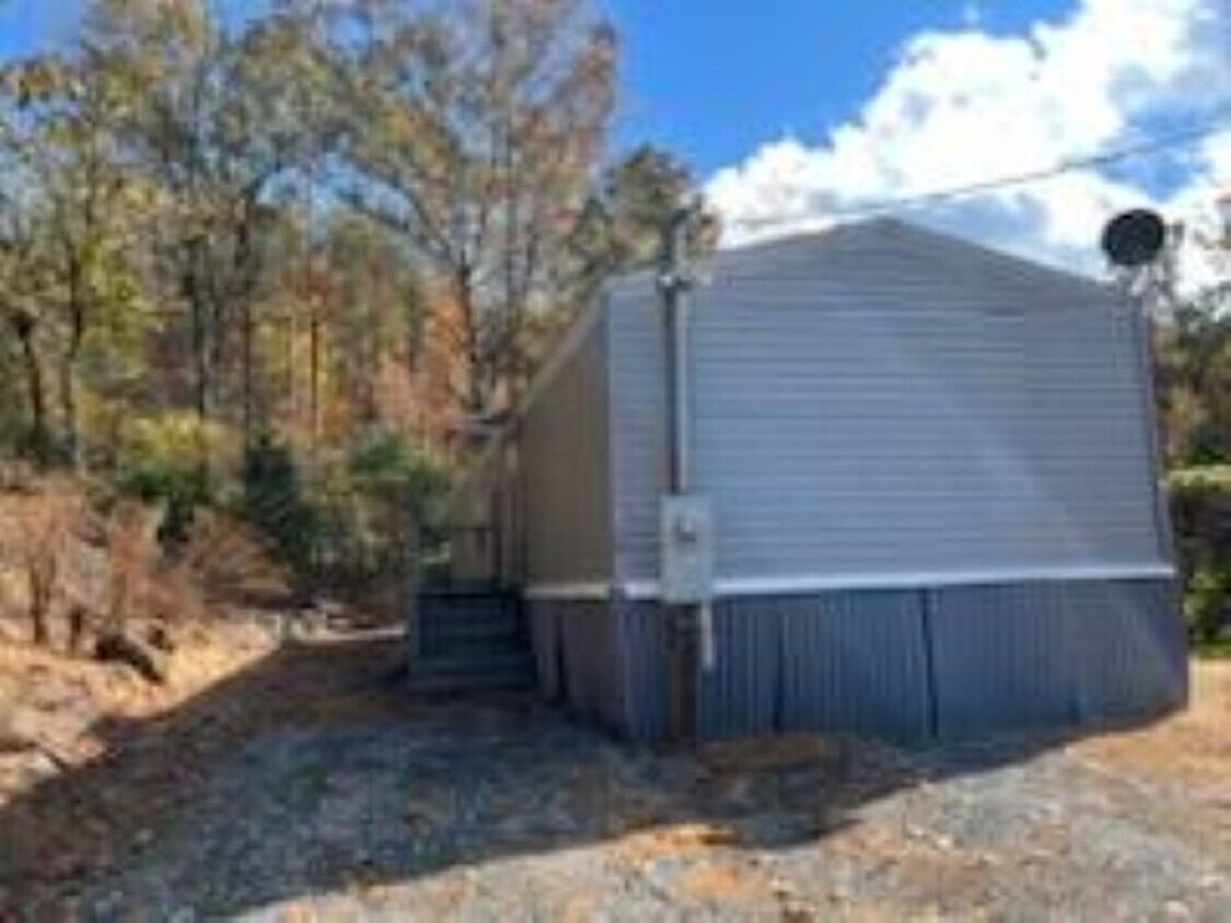 Primary Photo - $950 - 2 Bedroom / 2 Bath Mobile Home in t...
